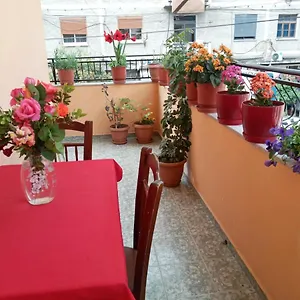 Unejs Apartment Berat