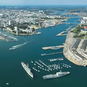 https://joli-t2-en-centre-ville-lorient-avec-balcon-cosy.inbrittany.com